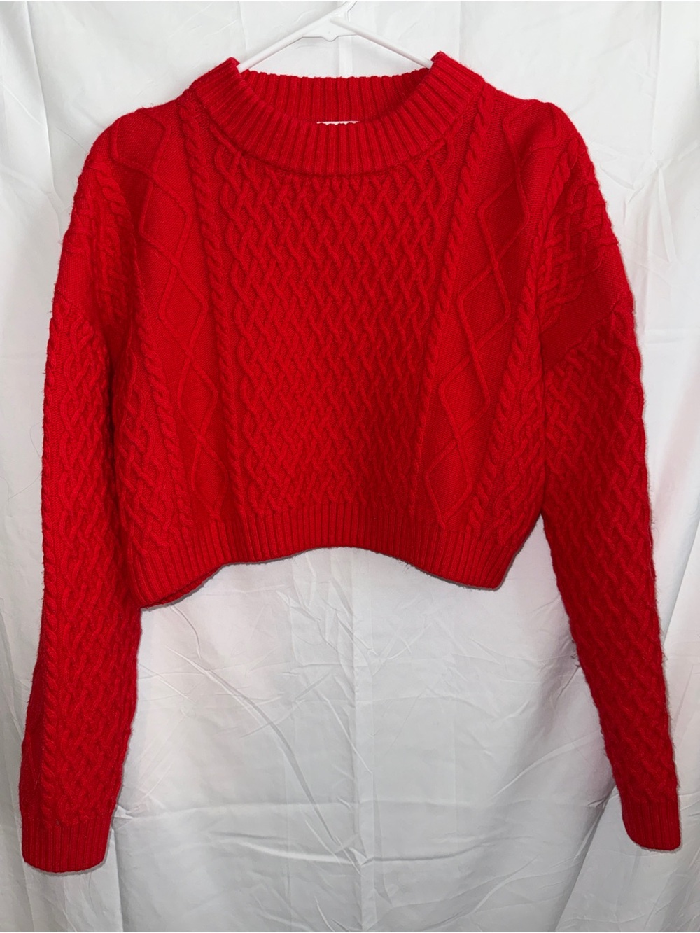 H&M- Red Cable-Knit Crop Sweater - Women- Size M